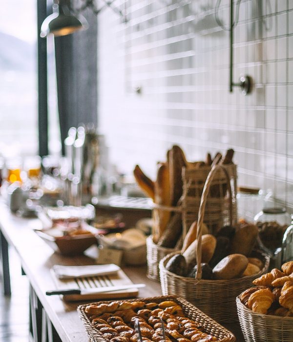 pexels-maria-orlova-4916562